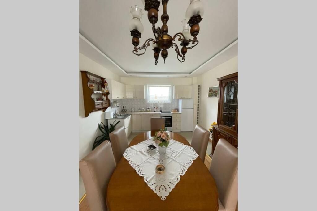 Appartement Stan Na Dan Oplenac à Topola Extérieur photo
